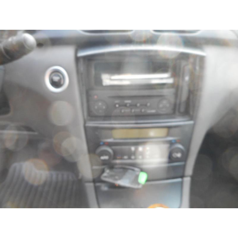 Pompe de direction RENAULT LAGUNA 2 Photo n°9