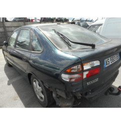 Pompe de direction RENAULT LAGUNA 1