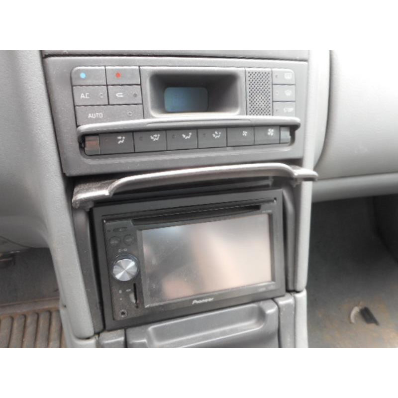 Pompe de direction RENAULT LAGUNA 1 Photo n°9