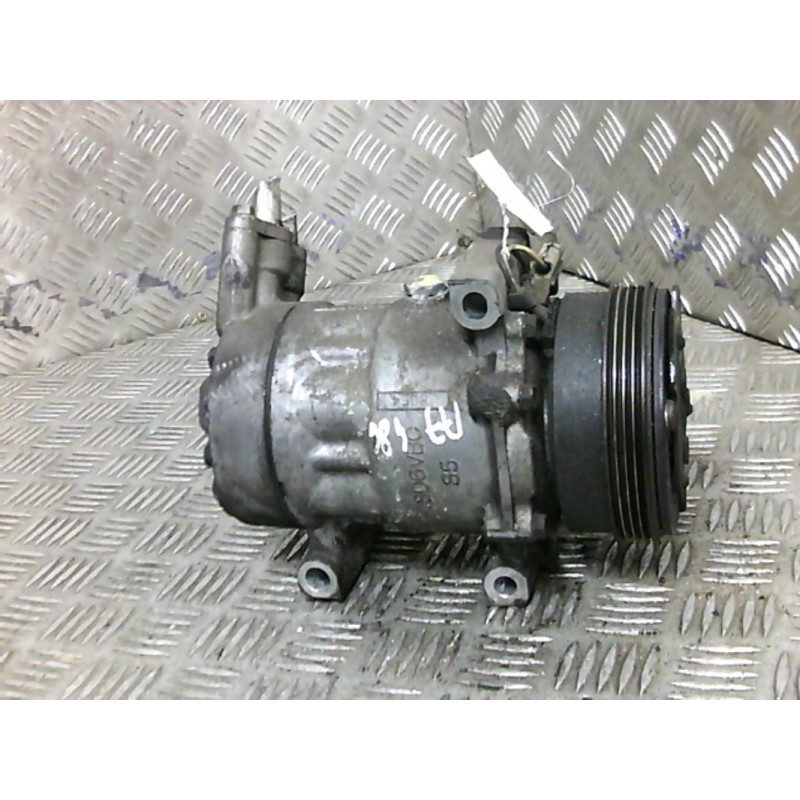 Compresseur clim RENAULT CLIO 2 Photo n°1