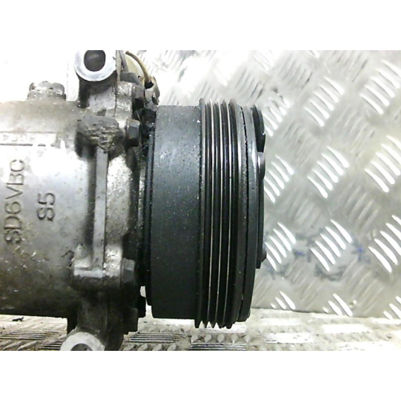 Compresseur clim RENAULT CLIO 2 Photo n°2