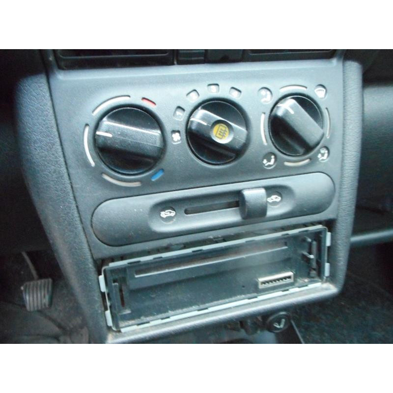 Pompe de direction OPEL TIGRA 1 Photo n°9