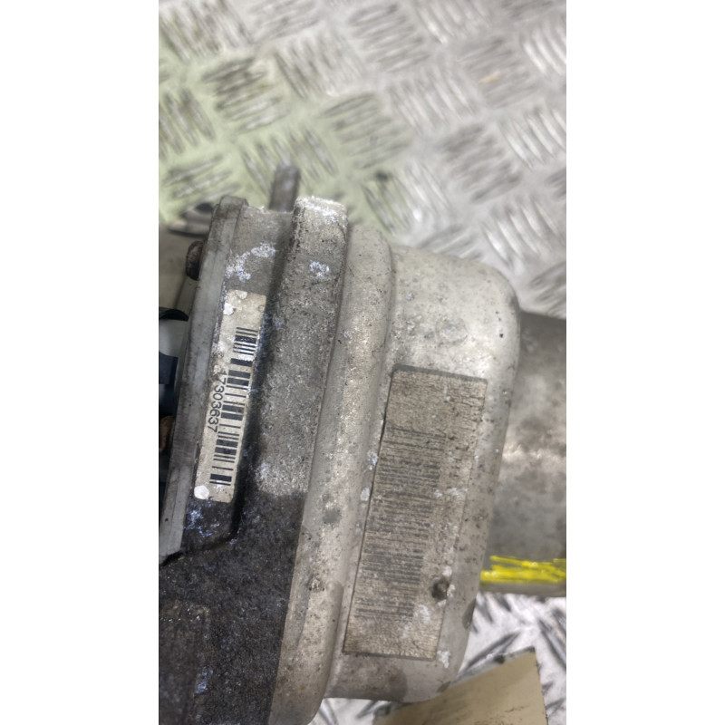 Pompe de direction FORD C-MAX 1 Photo n°4