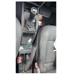 Pompe de direction VOLKSWAGEN POLO 4