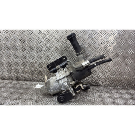 Pompe de direction PEUGEOT 5008 1