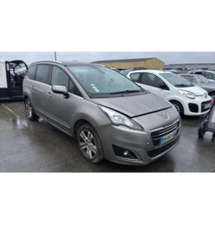 Pompe de direction PEUGEOT 5008 1
