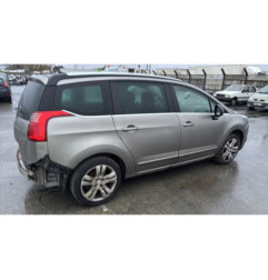 Pompe de direction PEUGEOT 5008 1