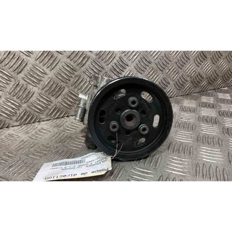 Pompe de direction VOLKSWAGEN PASSAT 4 Photo n°3