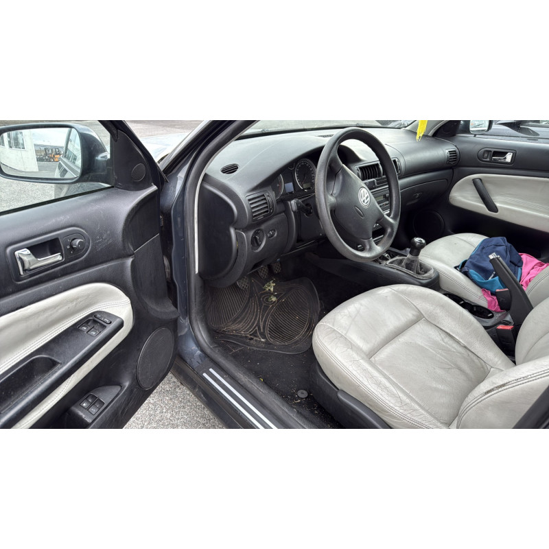 Pompe de direction VOLKSWAGEN PASSAT 4 Photo n°14