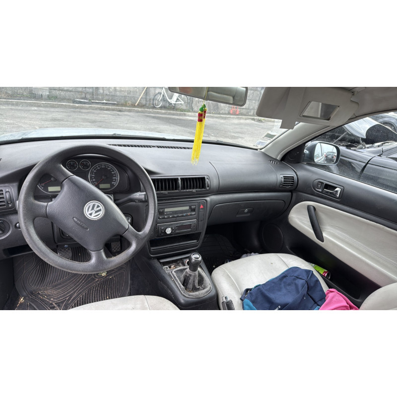 Pompe de direction VOLKSWAGEN PASSAT 4 Photo n°18