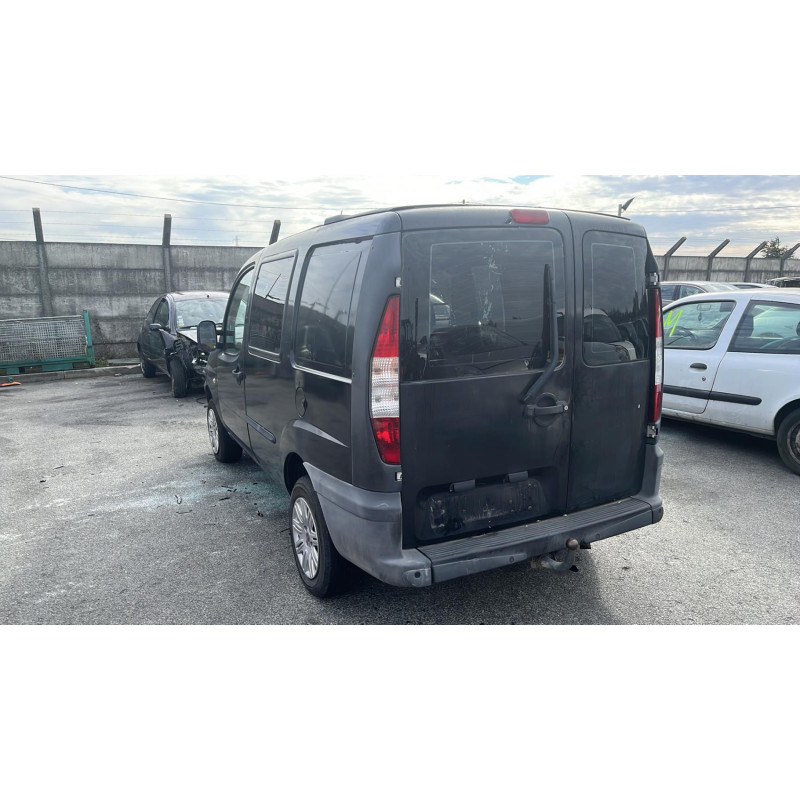 Pompe de direction FIAT DOBLO 1 Photo n°8