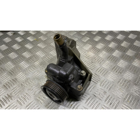 Pompe de direction FORD FIESTA 5