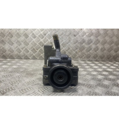 Pompe de direction FORD FIESTA 5
