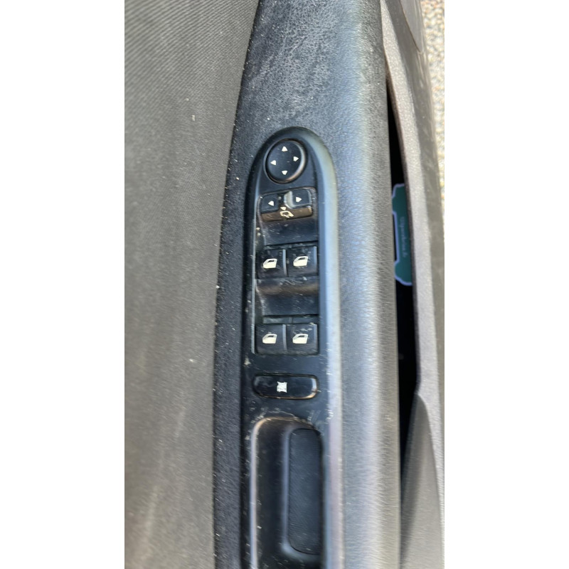 Pompe de direction PEUGEOT 407 Photo n°5