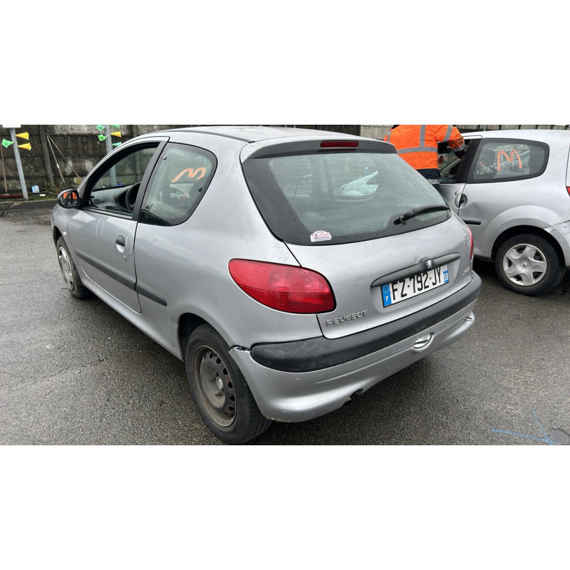 Pompe de direction PEUGEOT 206 Photo n°7