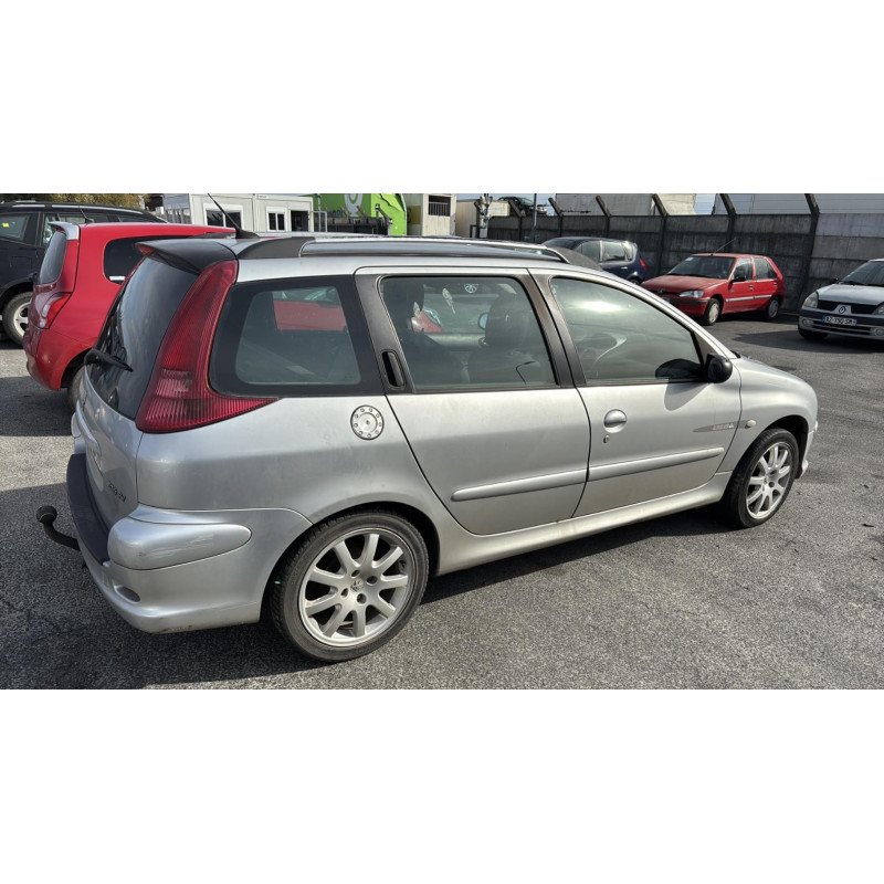Pompe de direction PEUGEOT 206 Photo n°8