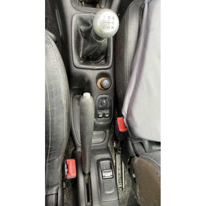 Pompe de direction PEUGEOT 206 Photo n°8