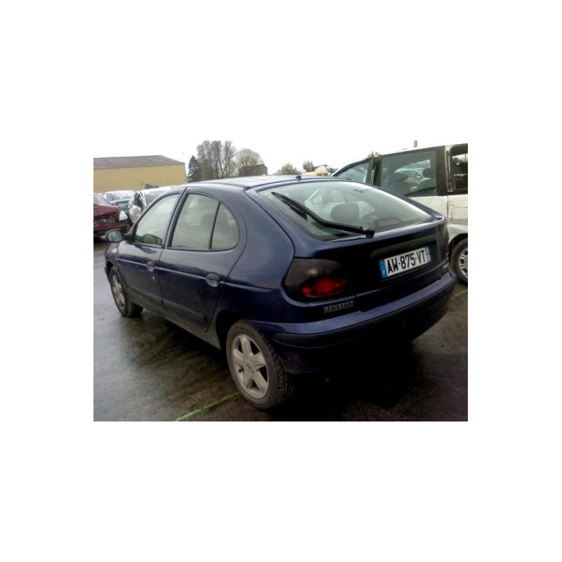 Pompe de direction RENAULT MEGANE 1 Photo n°4