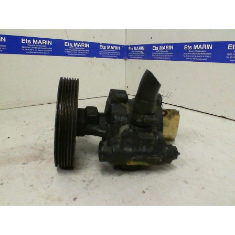 Pompe de direction RENAULT R19 Photo n°3