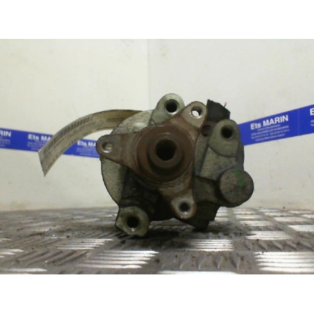 Pompe de direction RENAULT MEGANE 1 Photo n°1