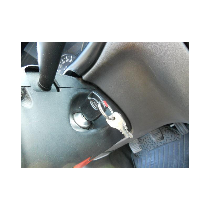 Pompe de direction FORD FIESTA 4 Photo n°9