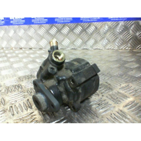 Pompe de direction FIAT PUNTO 1 Photo n°1