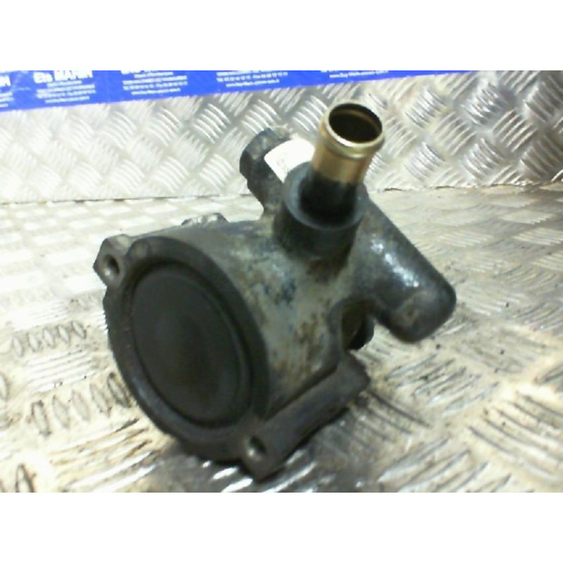 Pompe de direction FIAT PUNTO 1 Photo n°2