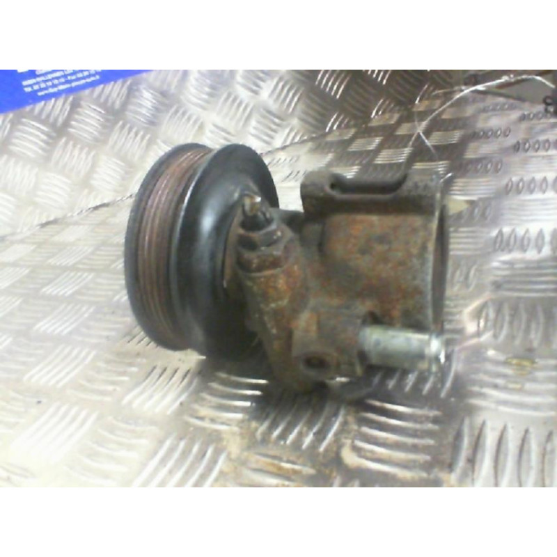 Pompe de direction VOLKSWAGEN GOLF 3 Photo n°2