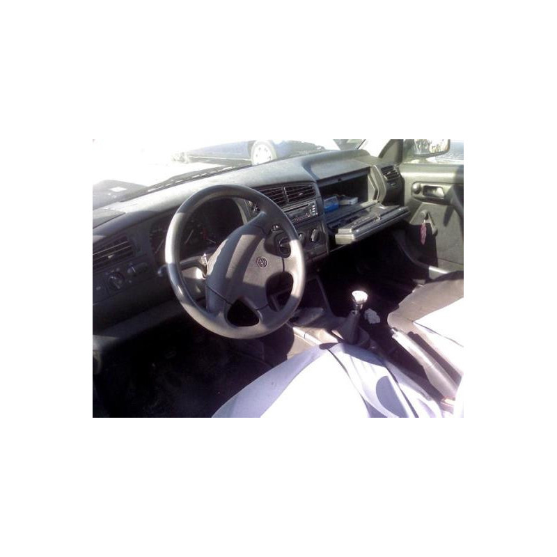 Pompe de direction VOLKSWAGEN GOLF 3 Photo n°8