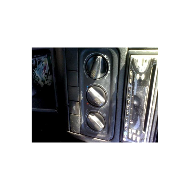 Pompe de direction VOLKSWAGEN GOLF 3 Photo n°9