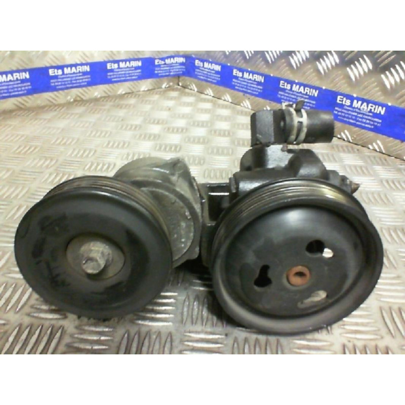 Pompe de direction FORD FIESTA 4 Photo n°1