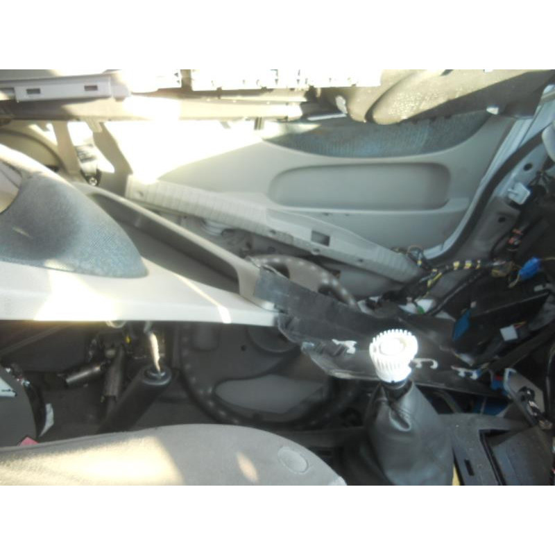 Pompe de direction RENAULT SCENIC 1 Photo n°8