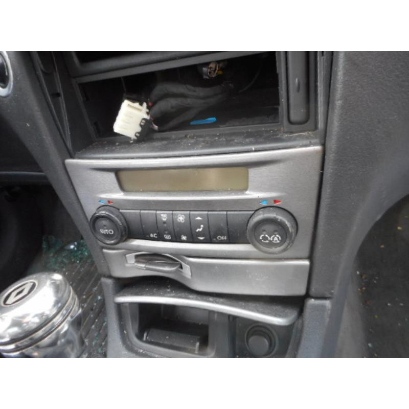 Pompe de direction RENAULT LAGUNA 2 Photo n°9