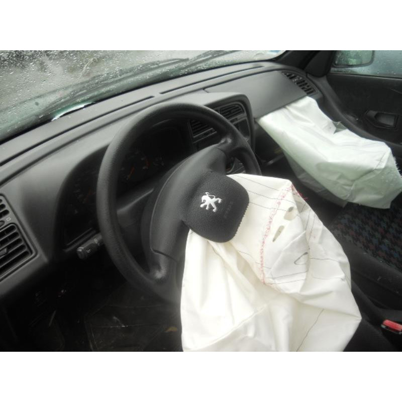 Pompe de direction PEUGEOT 306 Photo n°7