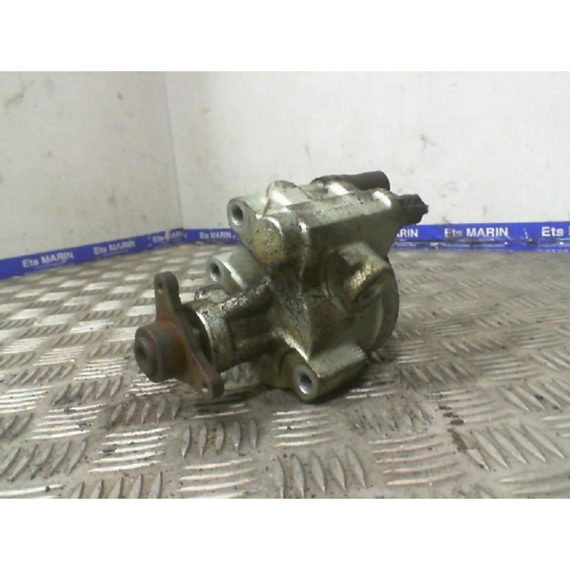 Pompe de direction RENAULT SCENIC 1 Photo n°2