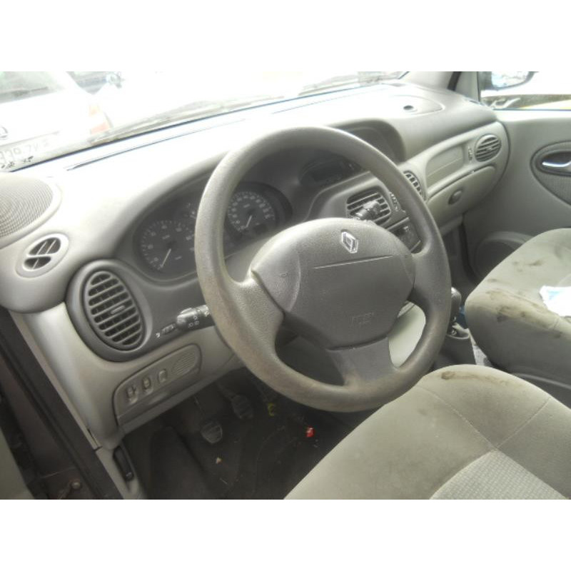 Pompe de direction RENAULT SCENIC 1 Photo n°8