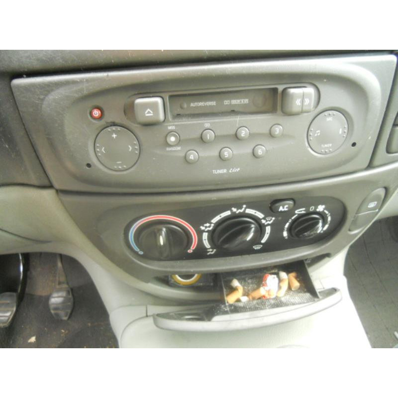 Pompe de direction RENAULT SCENIC 1 Photo n°9