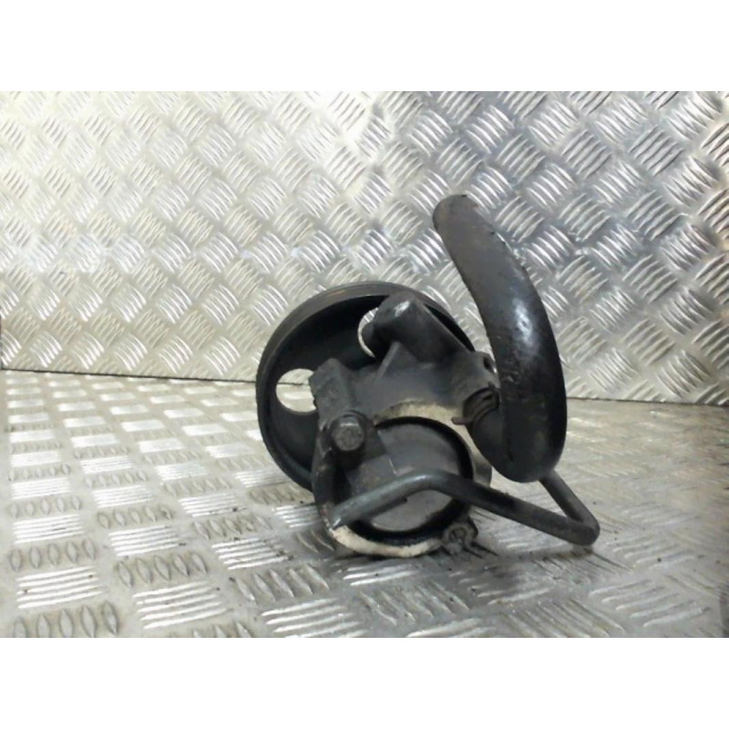 Pompe de direction RENAULT LAGUNA 2 Photo n°2
