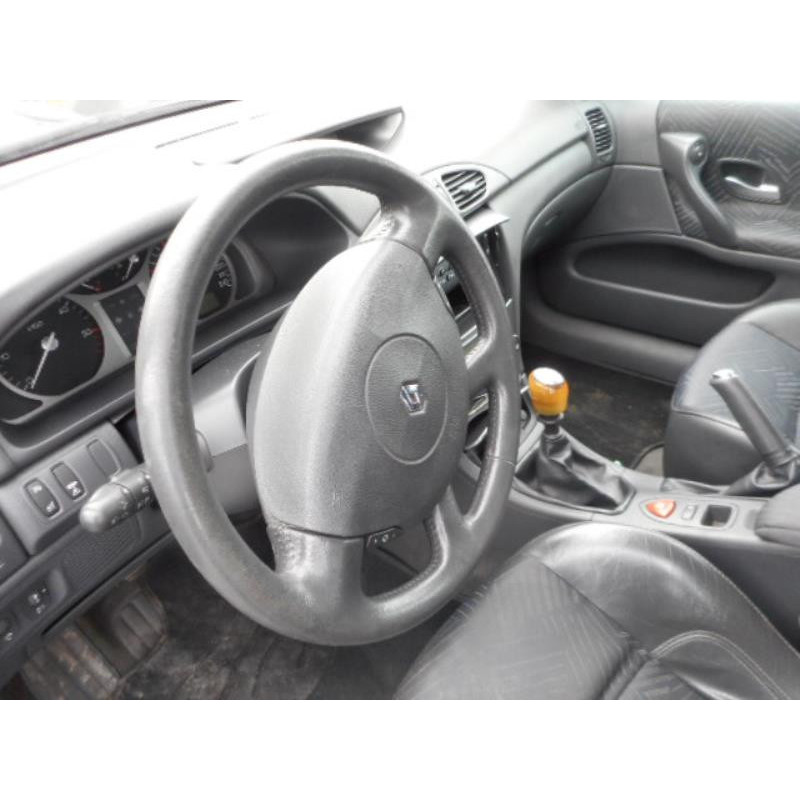 Pompe de direction RENAULT LAGUNA 2 Photo n°7
