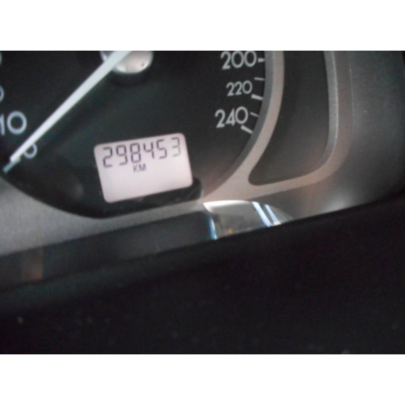 Pompe de direction RENAULT LAGUNA 2 Photo n°10