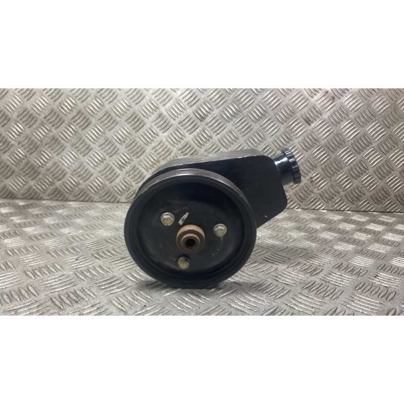 Pompe de direction RENAULT SCENIC 1 Photo n°4