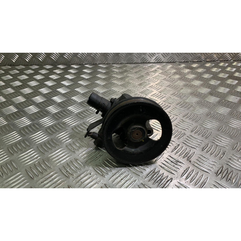 Pompe de direction KIA CARNIVAL 1 Photo n°1