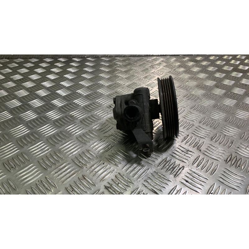Pompe de direction KIA CARNIVAL 1 Photo n°2