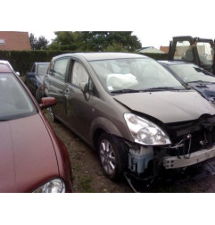Pompe de direction TOYOTA COROLLA VERSO 2