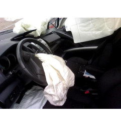Pompe de direction TOYOTA COROLLA VERSO 2