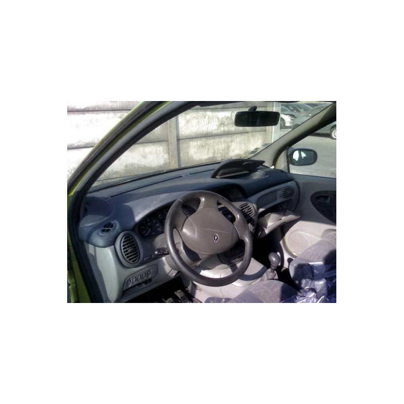 Pompe de direction RENAULT SCENIC 1 Photo n°5