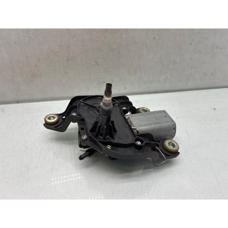 Moteur essuie glace arriere MERCEDES CLASSE B 245 Photo n°2