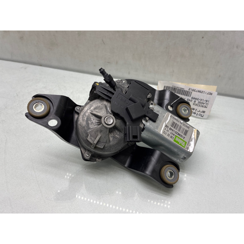 Moteur essuie glace arriere MERCEDES CLASSE B 245 Photo n°4