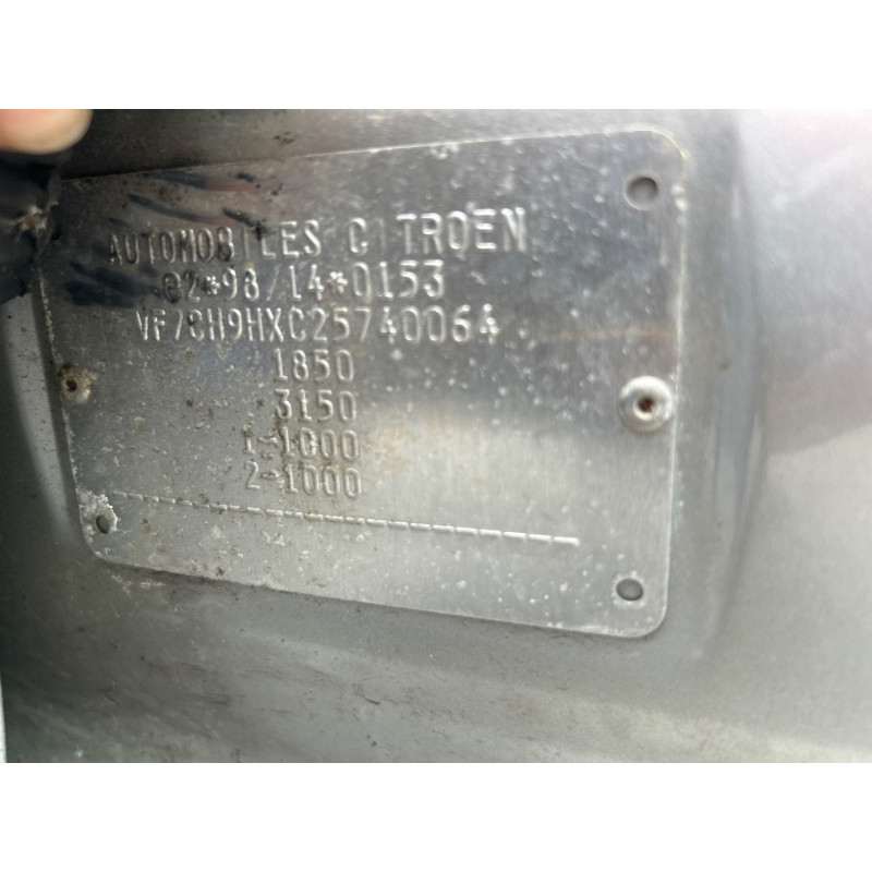 Pare boue avant droit CITROEN XSARA PICASSO Photo n°20