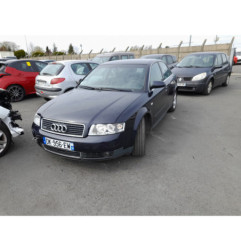 Pare boue avant droit AUDI A4 2
